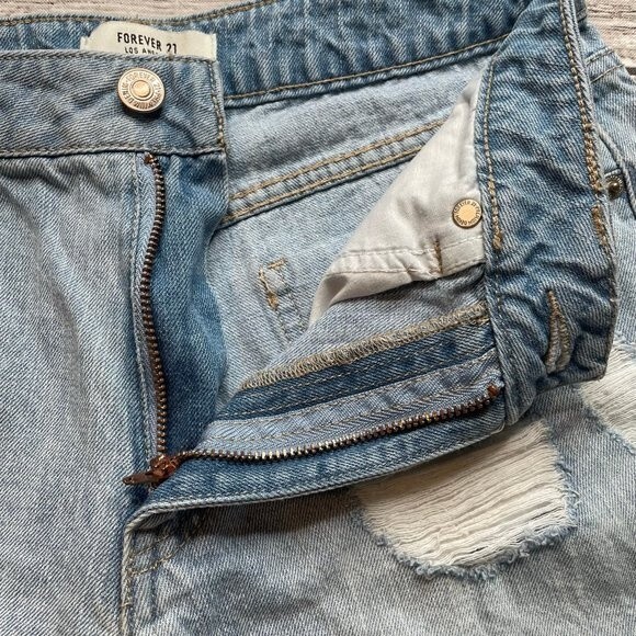 Forever 21 Distressed Cuffed Denim Jean Shorts Light Blue 27 Hi Rise High Waist - Picture 4 of 9